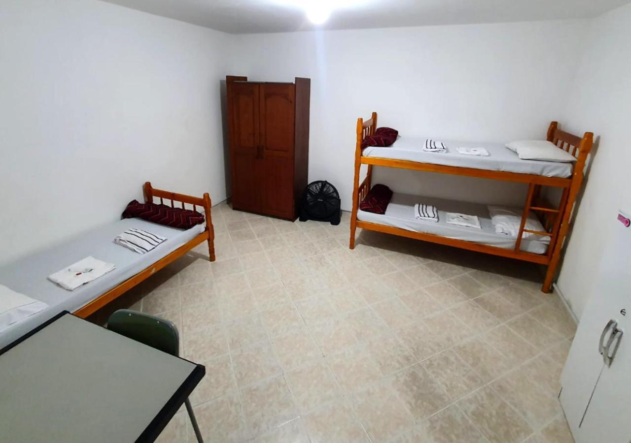 Hostel Airport Rooms Diadema 外观 照片